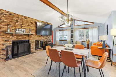 Image de Primrose Mountain Retreat Hot Tub Fire Pit Swing