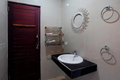 Image de 3 Bedroom Pool West Sanur - Lake House