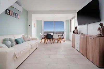 Propriété lumineuse près de la mer