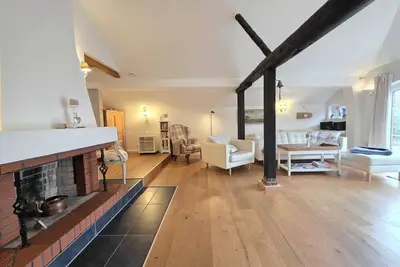 Image de Historic fisherman's cottage with sunny terrace and idyllic garden