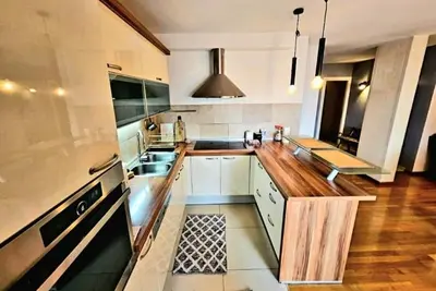 Beautiful Apartment, Walk to Beach