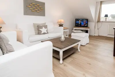 Image de Rantumer Süderhüs - Comfortable vacation home with sea view and terrace on Sylt