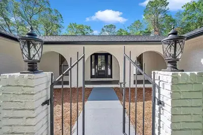 Image de Boho Retreat w/ 2 Masters & Plenty of Space