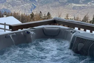 Image de Luxury Ski in Ski out  Chalet Sonas Veysonnaz. Switzerland