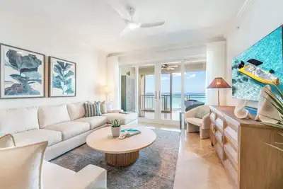 Image de Beachcomber 22 by Grand Cayman Villas