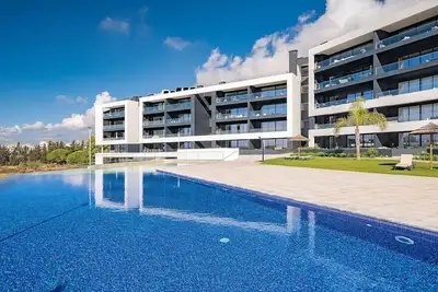 Image de Appartement T2 de luxe avec vue sur la mer et piscine
