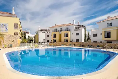 Image de Appartement confortable de deux chambres à Cabanas avec piscine
