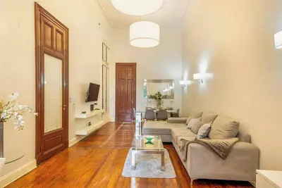 Image de Grand Rivadavia: 3-Br Ensuite High Ceiling Home
