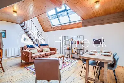 Image de Atelier d’Artiste – Ville Close à pied