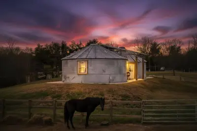 Image de John’s Place: Unique Silo Stay & Horse Trail Rides