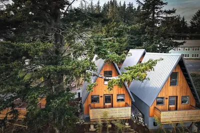 Image de The Return to Stone - A-Frame Cabin w/ Soaking Tub
