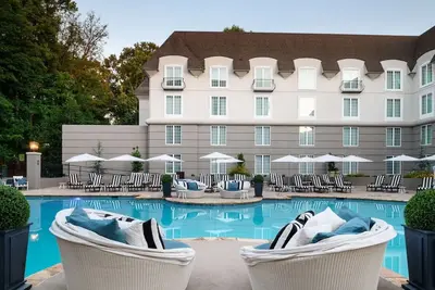 Image de Scenic Retreat: Three Upscale King Rooms Near Vineyards