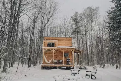 Image de Addys cabin in the trees