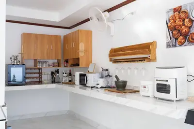 Luxure Villa Rooms 4 – Pool & Shared Kitchen