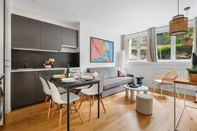 ClickYourFlat 255 - Cosy Apt 4c - Arc de Triomphe