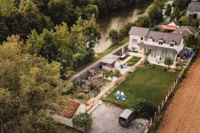 Image de Maison chaleureuse au bord de la Mayenne