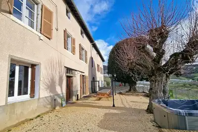 Image de Gîte, animaux acceptés - 14 pers. entre Pilat et Lyonnais