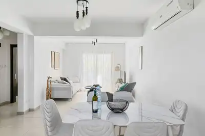 Image de Vue sur Piscine-de Luxe-Appartement-Salle de bain privée