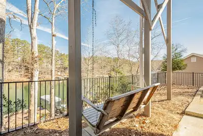 Image de Lakefront Luxury - Boat Slip - Kayaks - Game Room