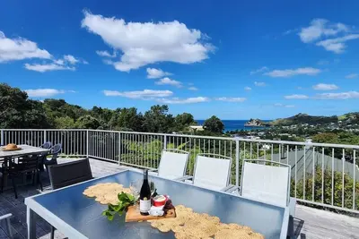 Cathedral Cove Retreat