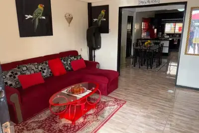 Image de 3-bedroom house in quaint Paramaribo with cool Ac breeze.