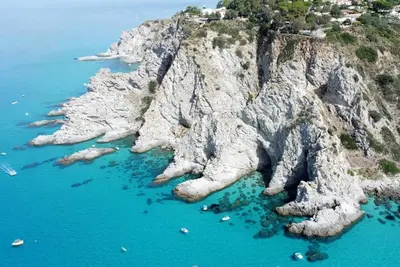 Image de Magnifique appartement à Ricadi avec vue sur la mer.