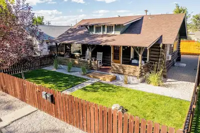 Image de Historic 3 bedroom Cabin Downtown Cody Yellowstone