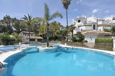 Image de Penthouse en bord de mer avec accès à la piscine