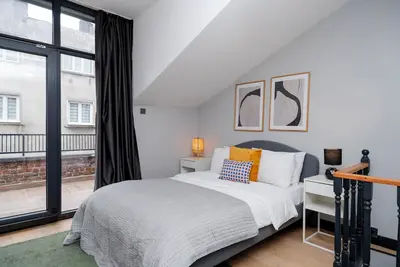 Image de Spacious House with 4 Bedrooms, 2 Bathrooms and Terrace Balcony
