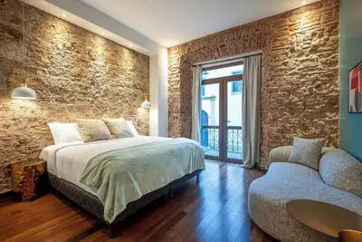 Image de The Montefiore Condo by AcoModo @ Casco Viejo ✨<br>Located on Calle 9 Oeste & Avenida Central España, in the heart of Casco Viejo. Stylish and comfortable space for up to 4 guests, surrounded by top restaurants, cafés, and iconic rooftop bars. Experi