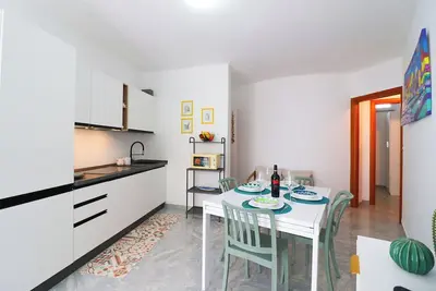 Image de Belle maison de vacances pour 4 personnes avec Wifi, climatisation, Tv et balcon
