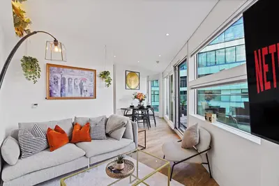 Image de Luxury Cube Penthouse 2br 2ba, City Center