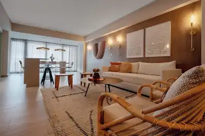 Image de HiBird - 2 Bedroom Apartments West