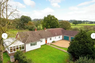 Image de Beautiful Kent Country Cottage \nSleeps 8 with Hot Tub and Country Walks.