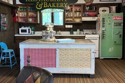 Image de Step back in time to Camp Oz! All 5 star reviews on other booking site!