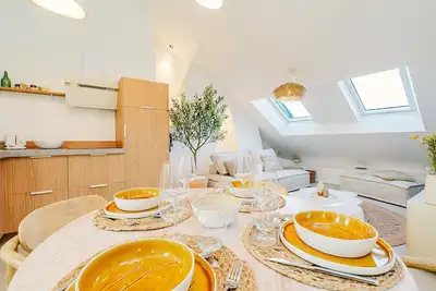 Image de Soleil Levant By les Maisons de Camille