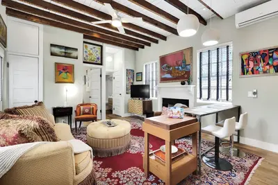 Image de Cottage On Front, Downtown free parking!