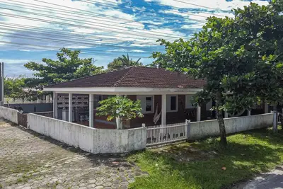 Image de Memora Guesthouse - House two blocks from the beach and 15 minutes from Ilha do Mel (Honey Island).