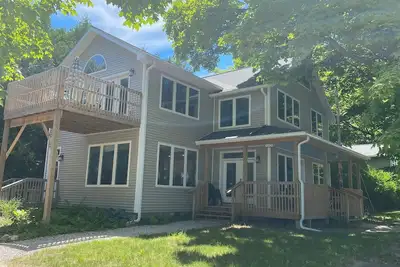 Image de Cozy Getaway Near Downtown Frankfort – Walk to Beaches, Trails & Dining