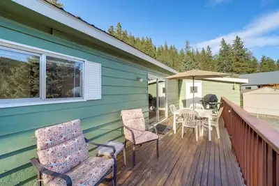 Image de Cozy Waterfront Home w/ Mtn View Near Leavenworth