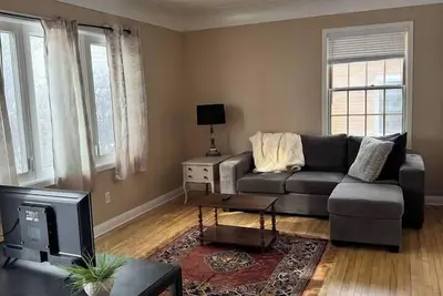 Image de Spacious 2-Bd House Near Fanshawe College & Lhsc