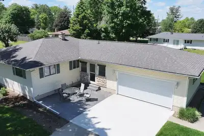 Image de Pet friendly! 3 bedroom, 1. 5 bath, close to Frankenmuth and Birch Run