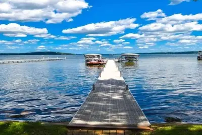 Image de Sandy Beach Lakefront Cottage on Green Lake Terrace