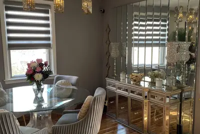 Image de Well Kept 2 bed room home with outdoor cooking and dining. In Upper Darby