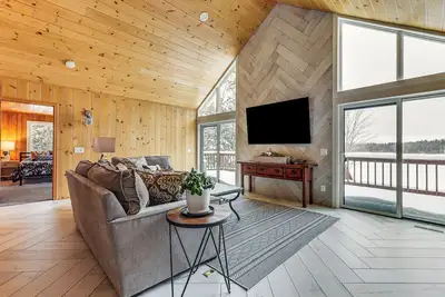 Image de Sauna & Game Room! Tranquil Retreat on Grace Lake