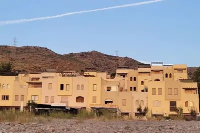 Image de Les pieds dans l'eau! Appartement dans une crique sur la côte vermeille (66)