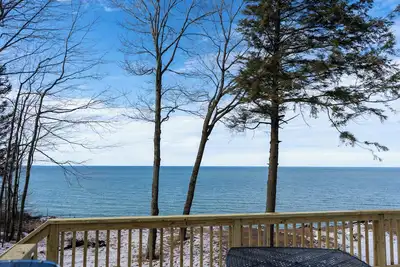 Image de Lake Michigan Vacation Rental in Manistee - Private Beach, Hot Tub, Sleeps 14+