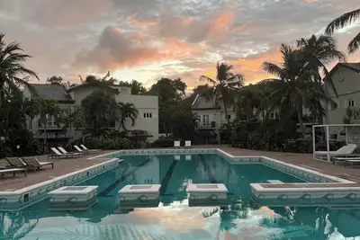 Image de Cozy 2-bedroom apartment in charming Beach with Ac and gym access