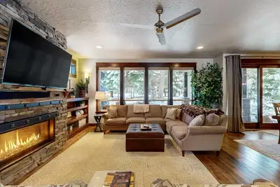 Image de Luxury McCall Home | Pool, Hot Tub & Tennis