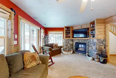 Image de 3br Retreat - Fireplace & Walk to Payette Lake